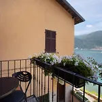 Luxury Lakefront *