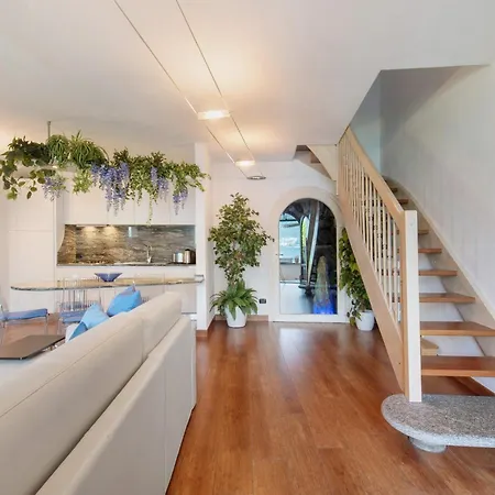 Luxury Lakefront Lezzeno