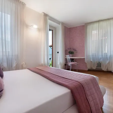 بيت للعطل Luxury Lakefront