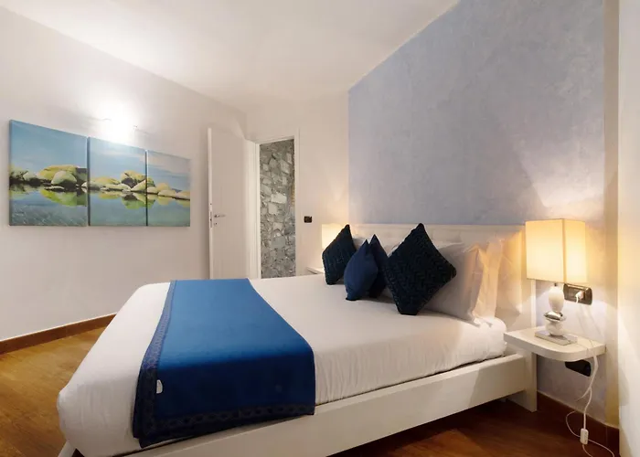 Luxury Lakefront Dom wakacyjny Lezzeno